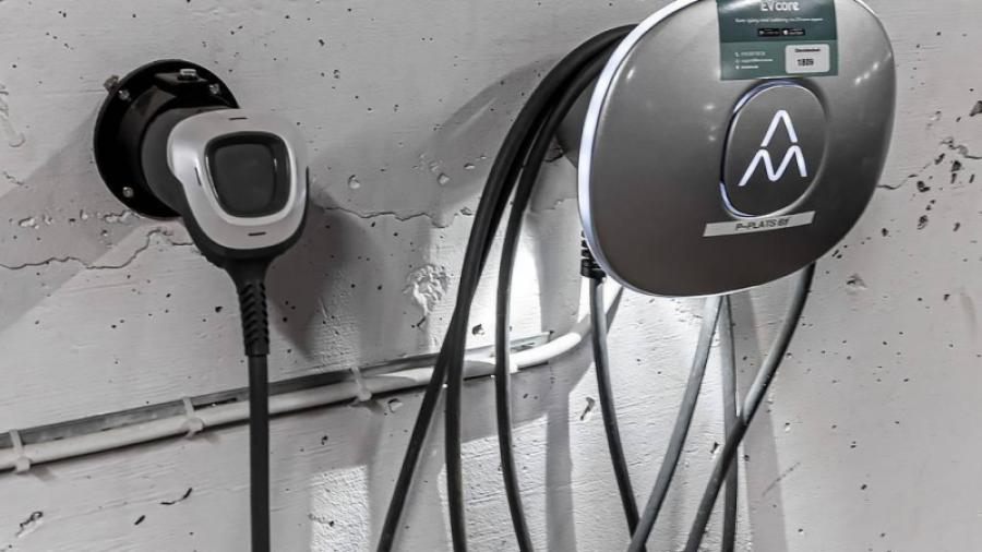 Flertalet platser har laddning för elbil
